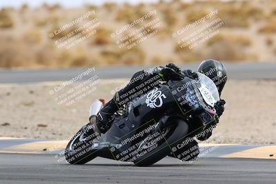 media/Feb-27-2022-CVMA (Sun) [[a3977b6969]]/Race 6 500 Supersport-350 Supersport (Holeshot)/